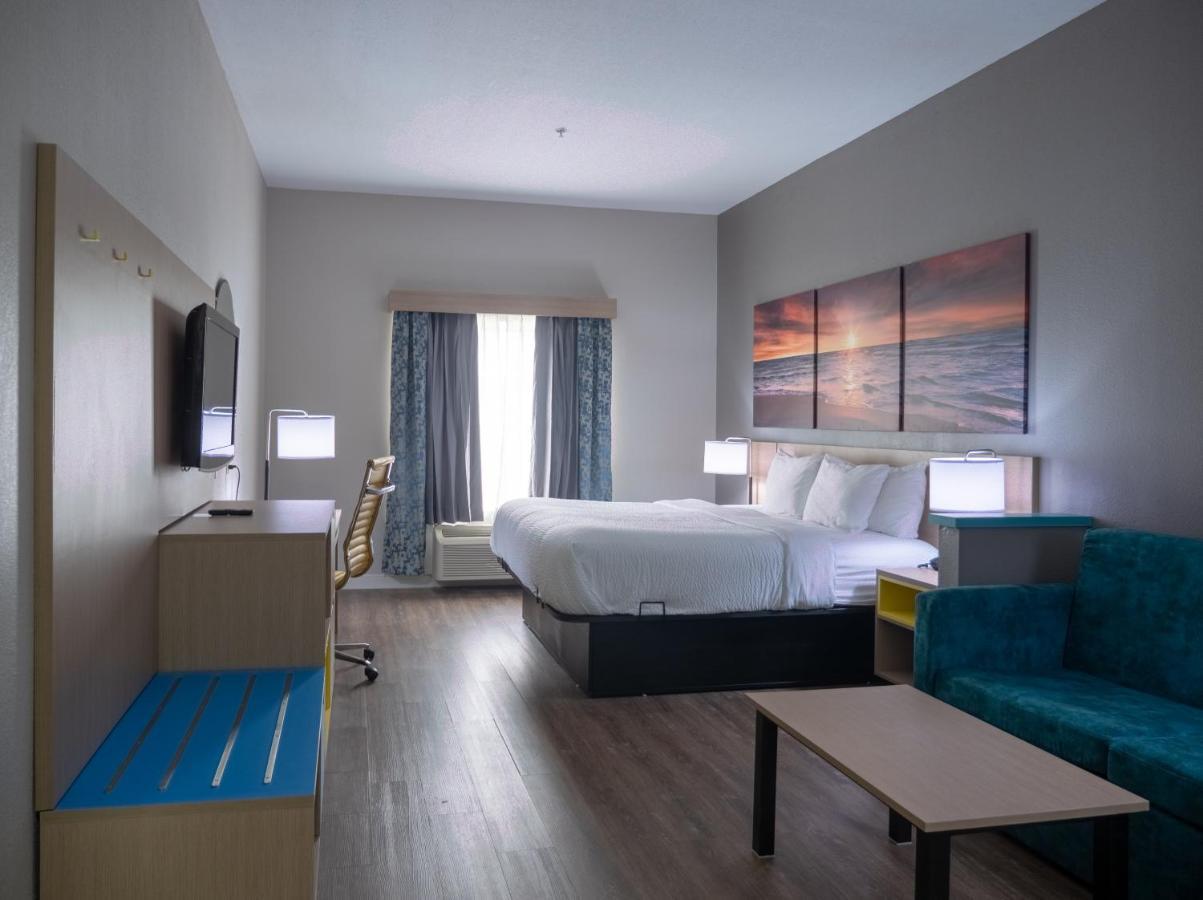 Days Inn & Suites By Wyndham Savannah North I-95 Port Wentworth Buitenkant foto