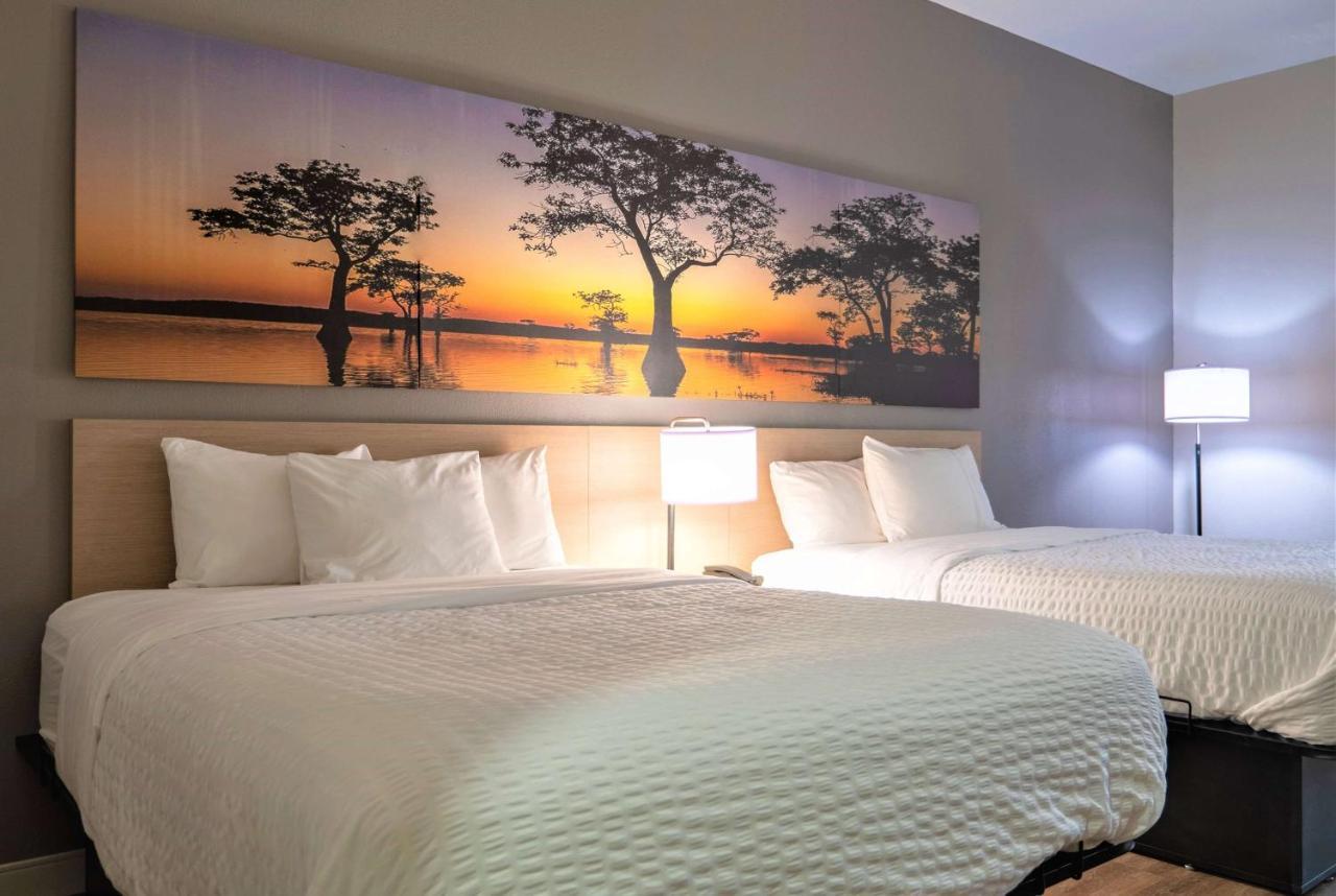 Days Inn & Suites By Wyndham Savannah North I-95 Port Wentworth Buitenkant foto